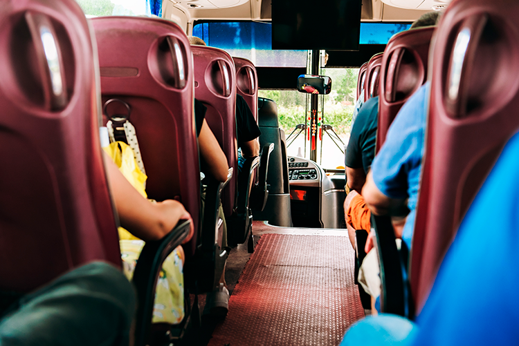 6 razões para escolher o ônibus fretado como transporte